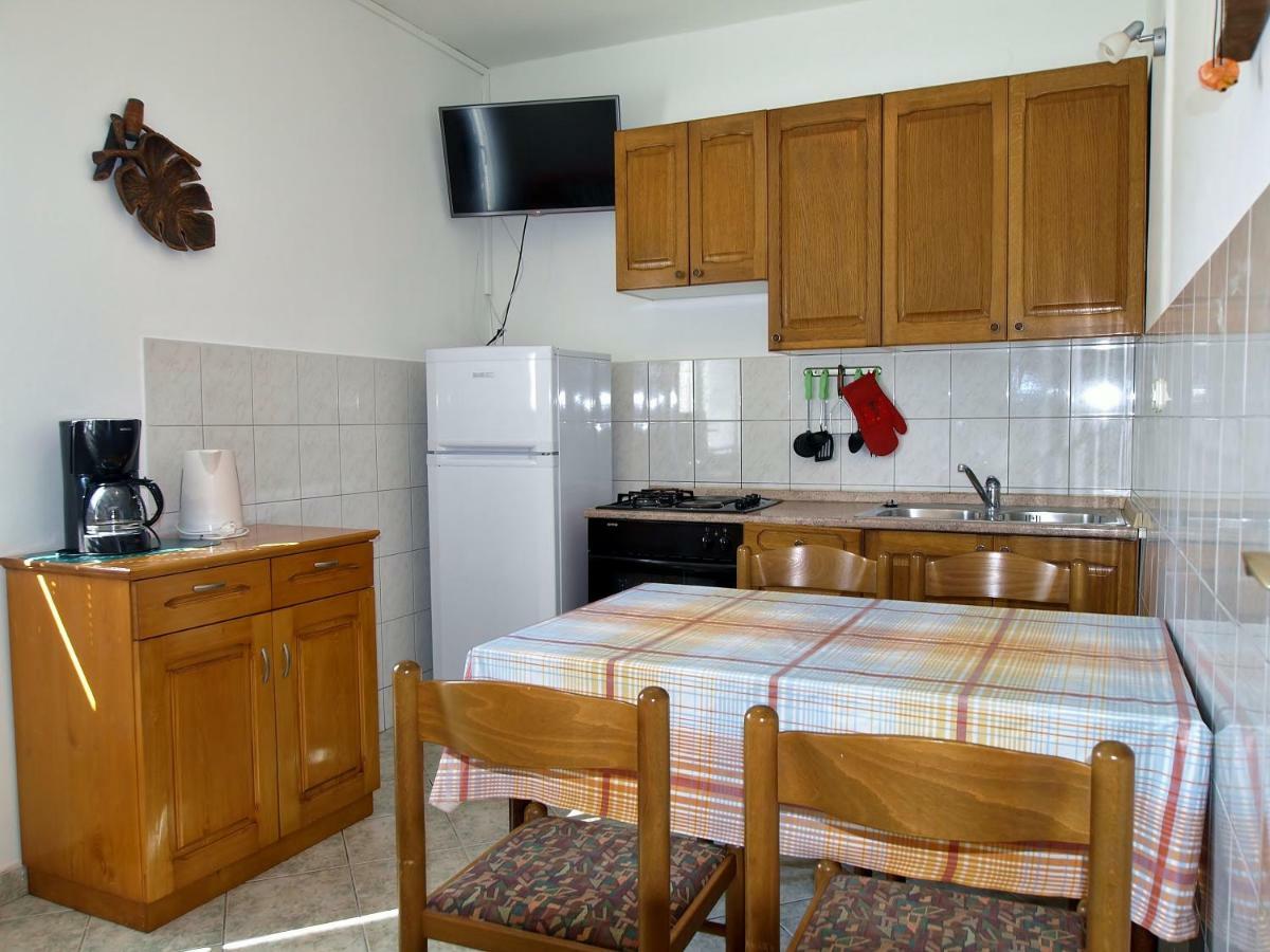 Apartmani Danijela Lopar Exterior foto